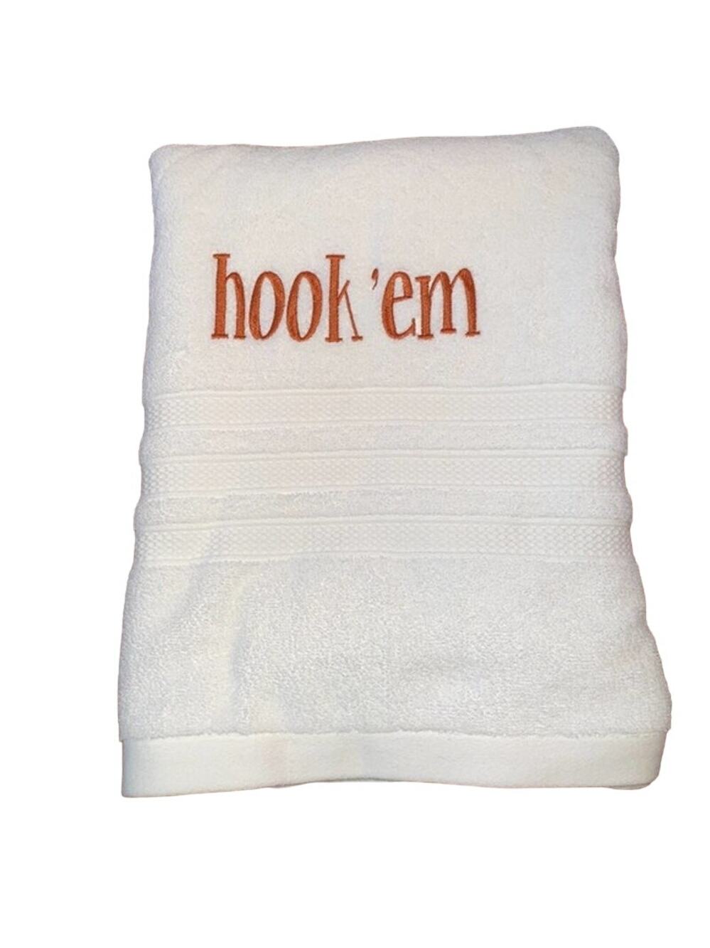 NWT White Charisma Embroidered University of Texas "Hook 'Em" Resort Towels